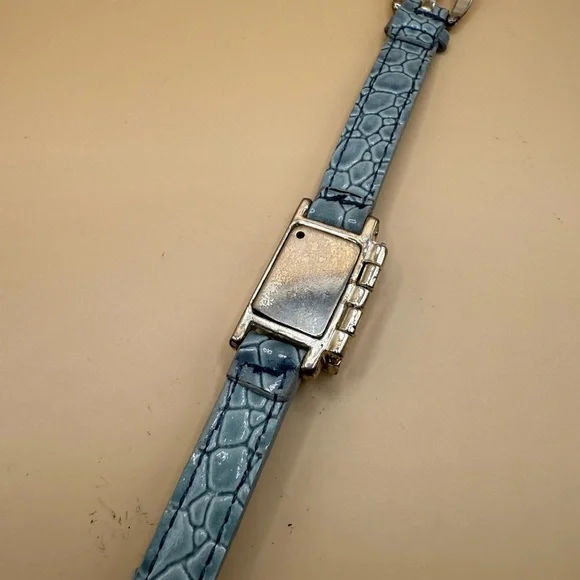 Opening Envelope Bracelet On Light Blue-Gray w/ a Glossy Crocodile Embossed Band - Picture 8 of 11